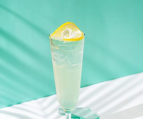 Khách sạn D'lecia Hạ Long