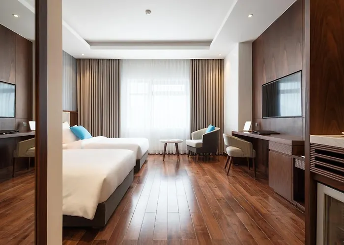 D'lecia Khách sạn 5*