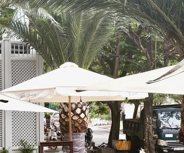 D'lecia Hotel