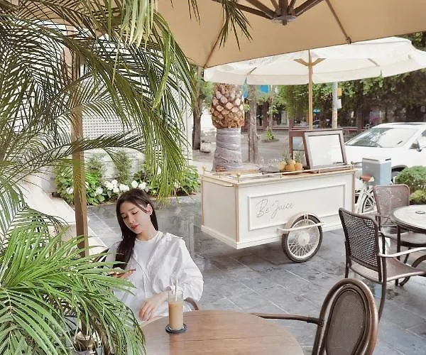 Khách sạn D'lecia Hạ Long